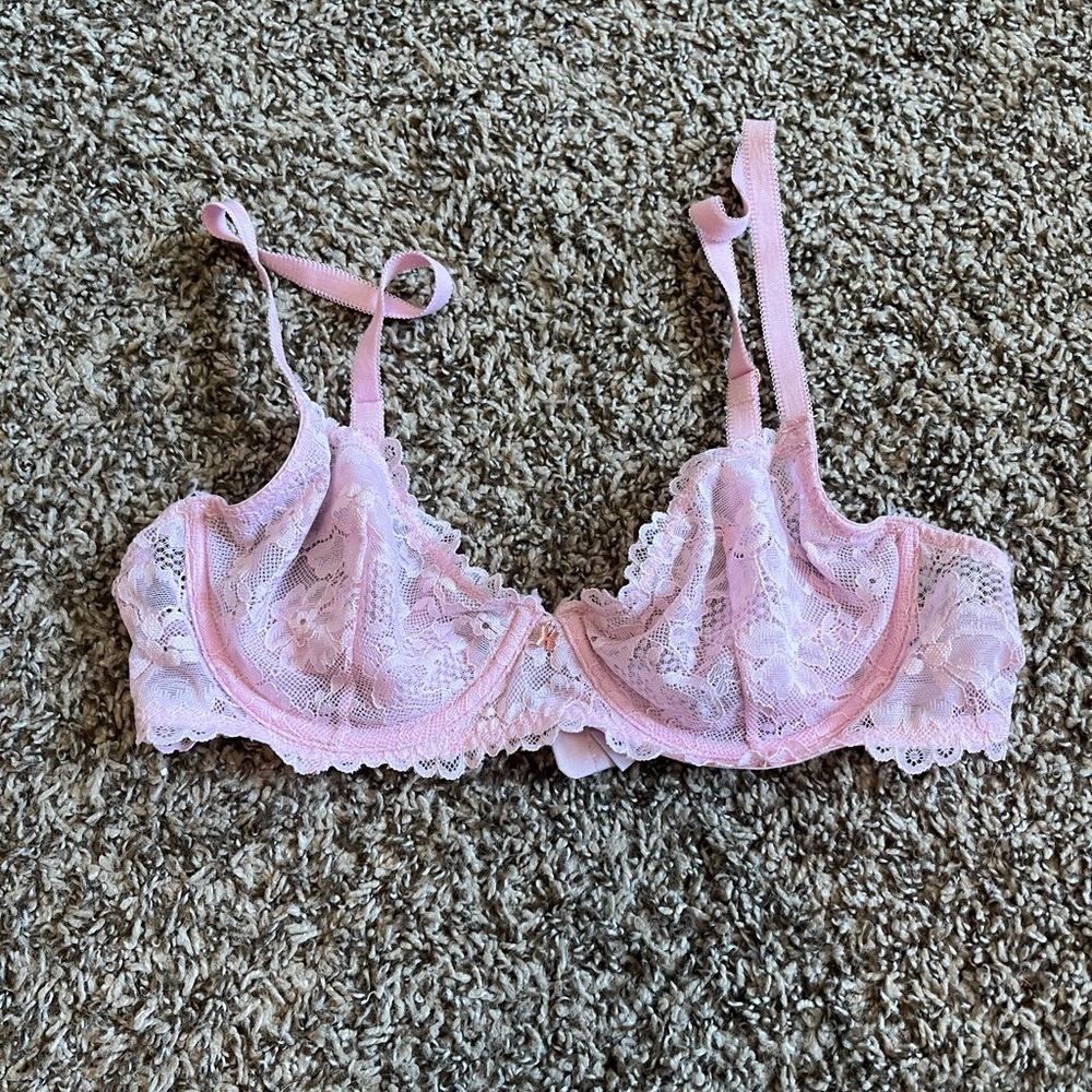New Savage x Fenty Lace Bra. Size 34b.